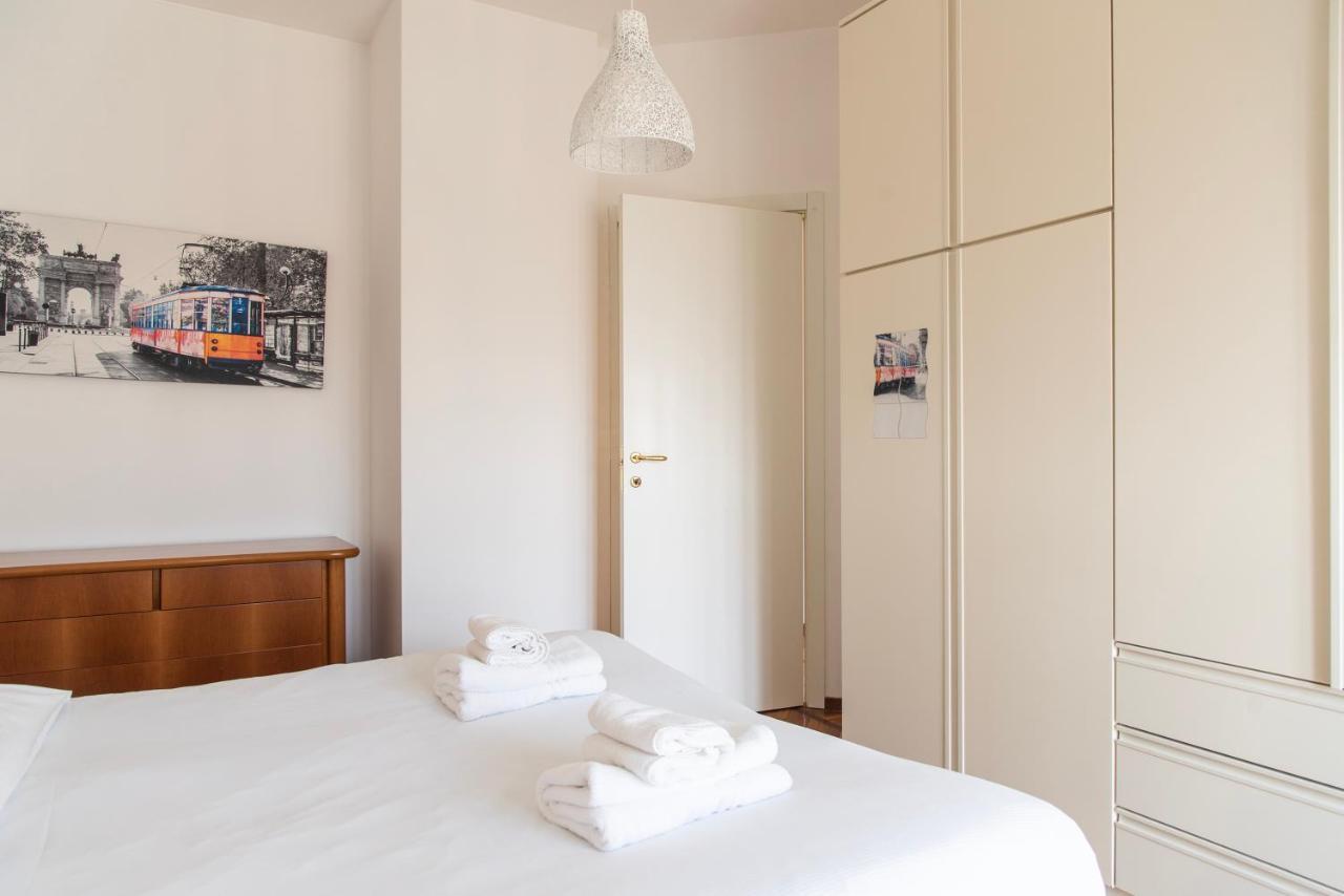 Ferienwohnung Youhosty - Buonarroti 15 Mailand Exterior foto
