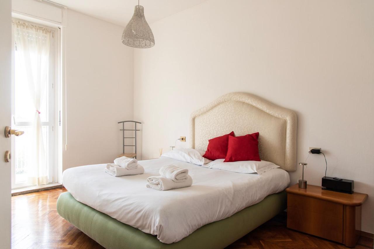 Ferienwohnung Youhosty - Buonarroti 15 Mailand Exterior foto